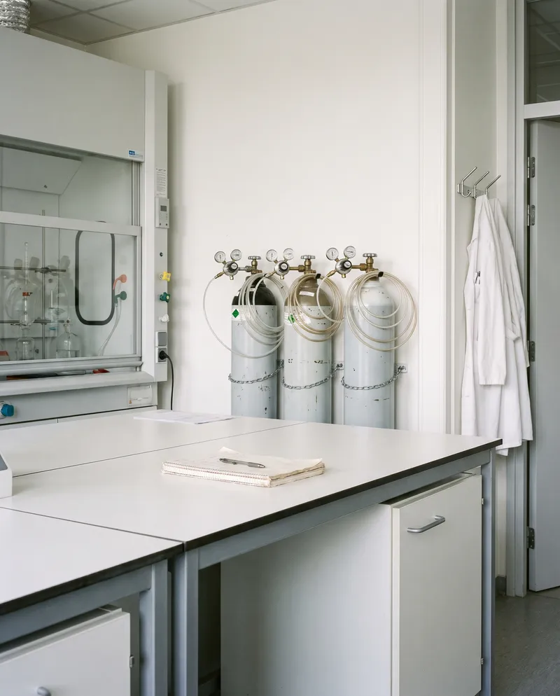 Analytical laboratory with gas lines and fume hood