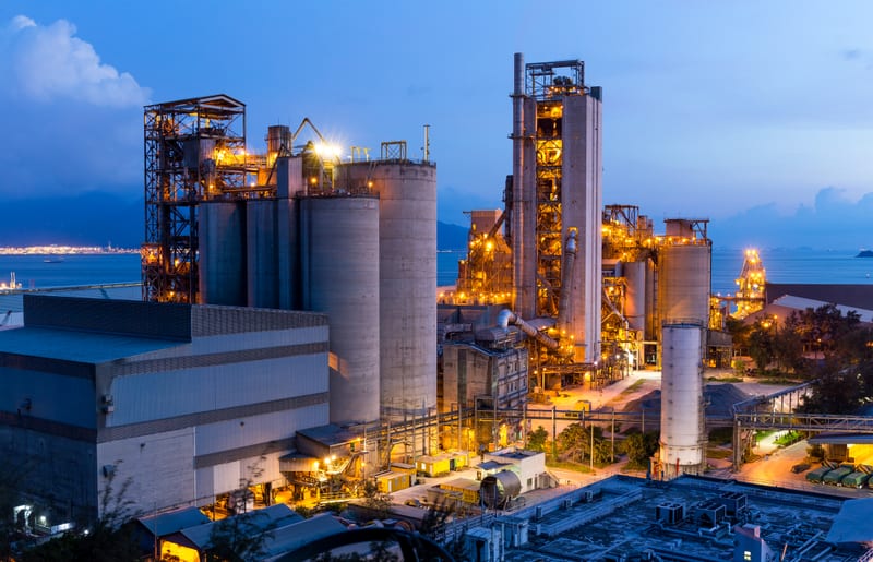 Cement plant emissions monitoring with Fresenius gas analyzers